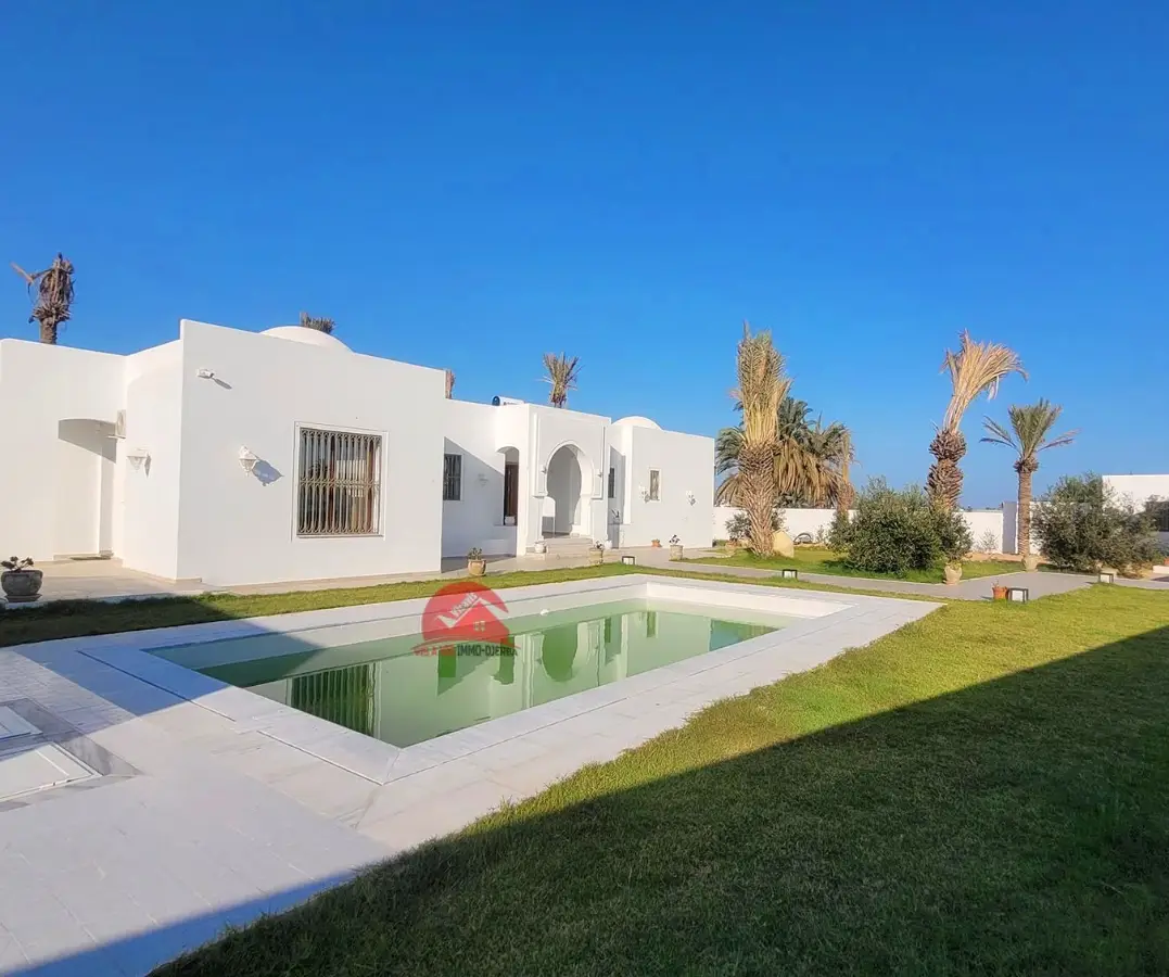 Grande maison à vendre sur Mezraya Djerba ZA  V 693  - Photo 1