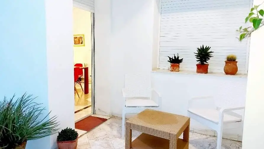 Particulier L Apt S2 meublé Neuf Cité Ennasr 2 pour étranger  - Photo 10