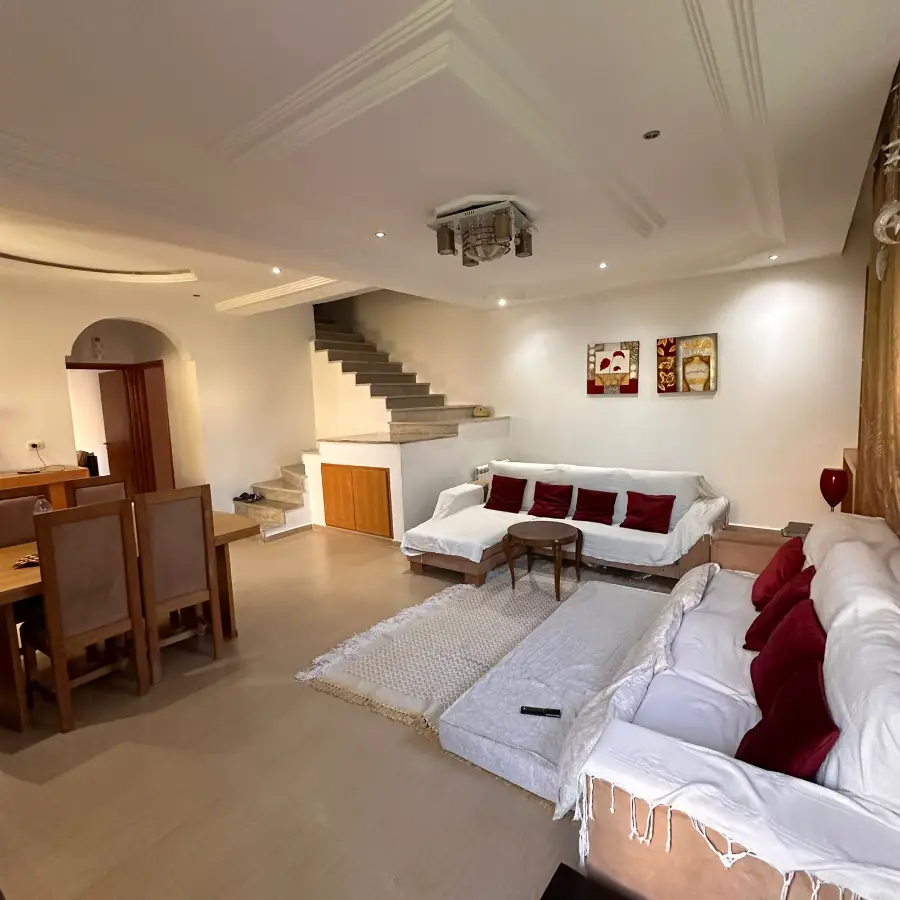  À VENDRE – Superbe villa duplex haut standing S+4 ✨ - Photo 3