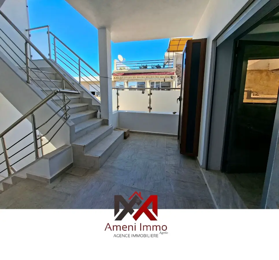 A vendre Villa à El Mourouj 5 - en face Ecole primaire privée " اللؤلؤة ". - Photo 1