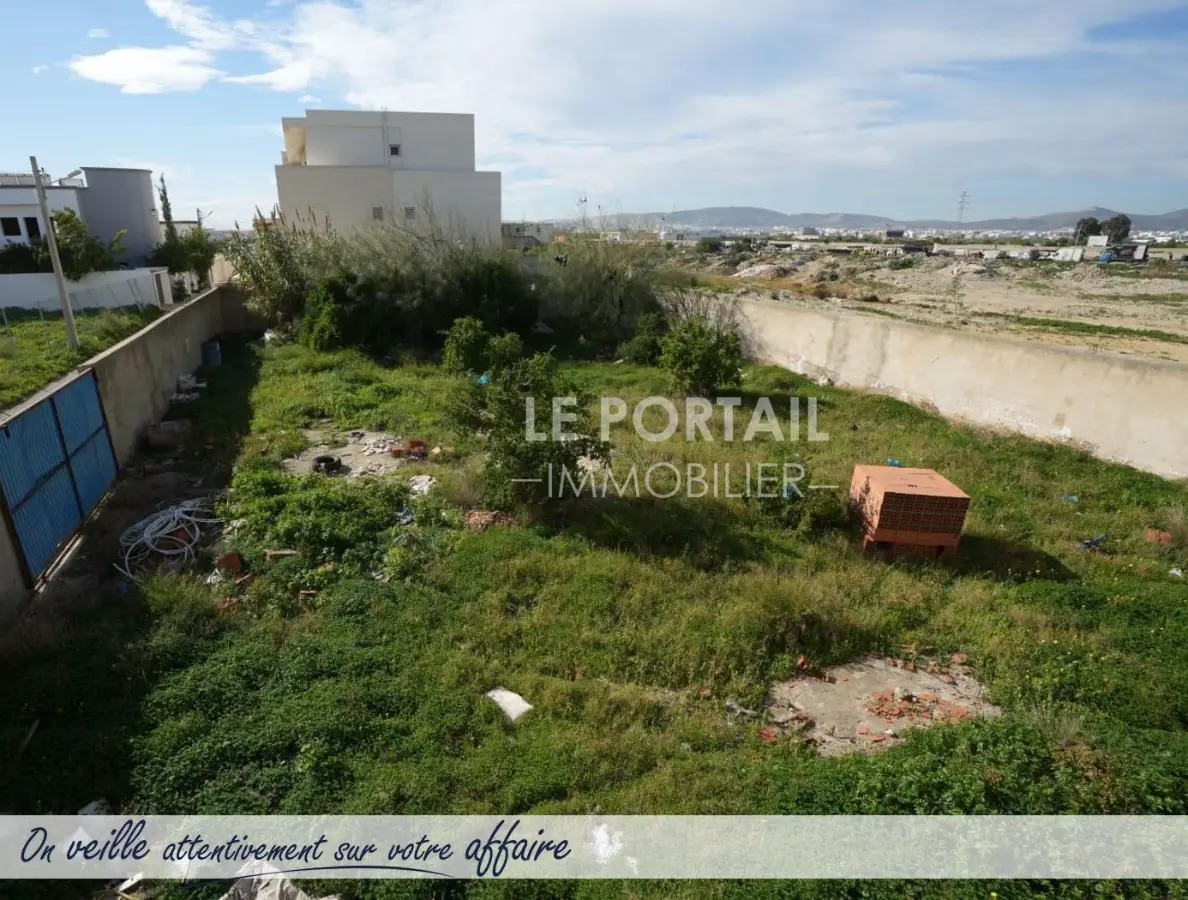 terrain à Vendre à Chotrana 1 – Opportunité d’Investissement - Photo 2