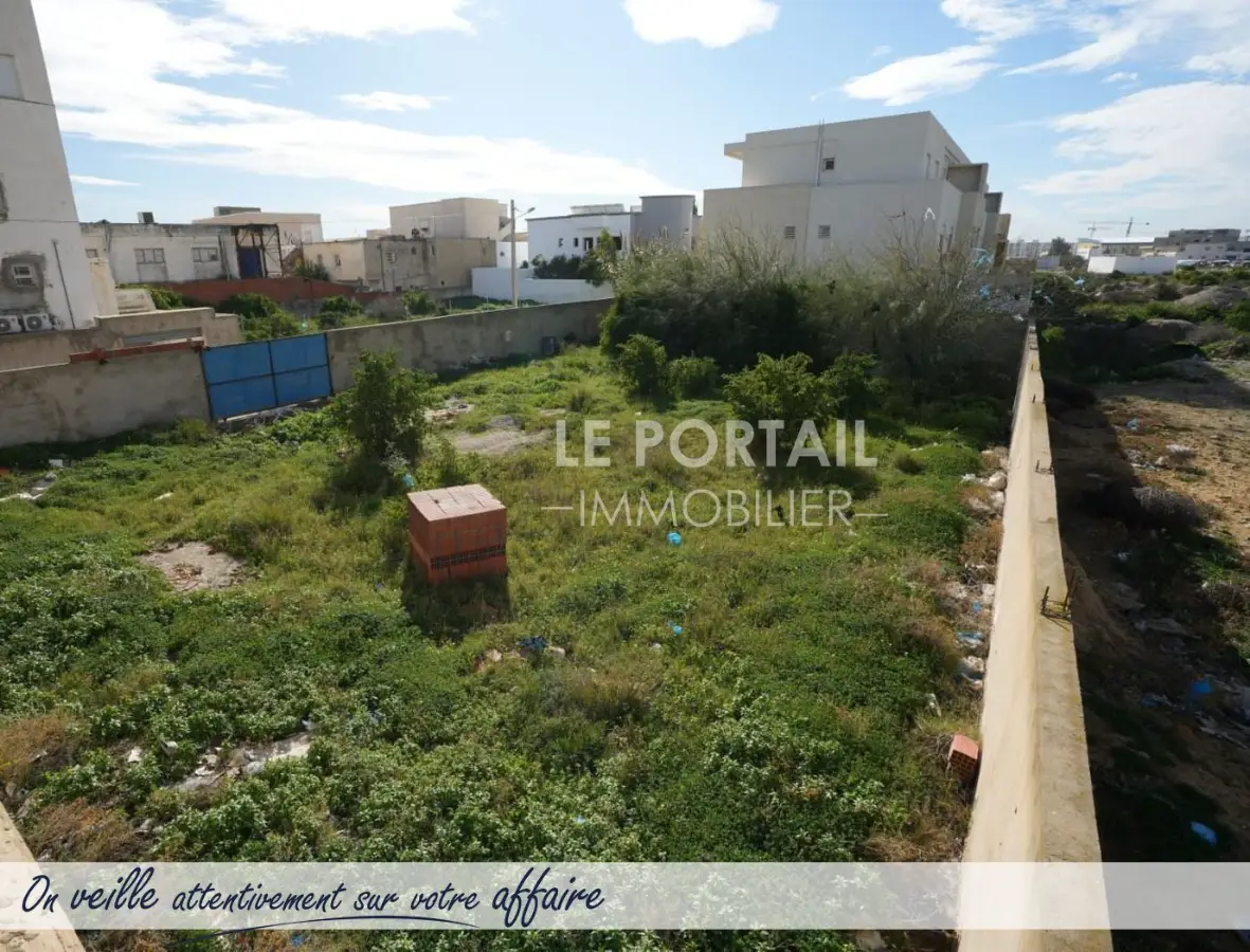 terrain à Vendre à Chotrana 1 – Opportunité d’Investissement - Photo 3