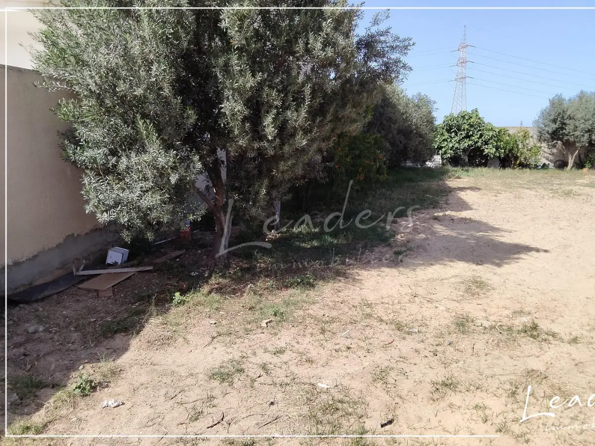 À VENDRE – Terrain à Chotrana 3 (La Soukra) - Photo 2