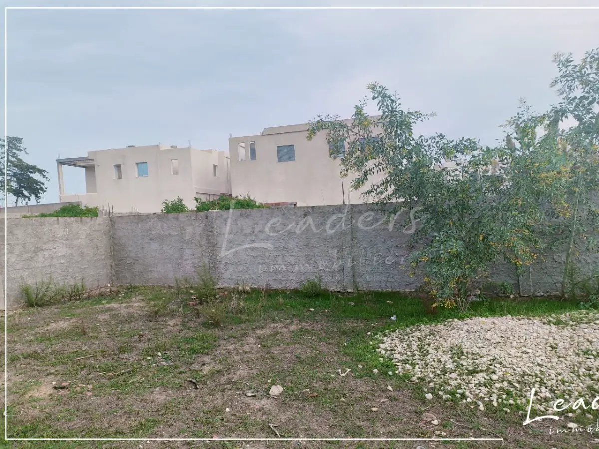 À VENDRE – Terrain constructible à La Soukra - Photo 2