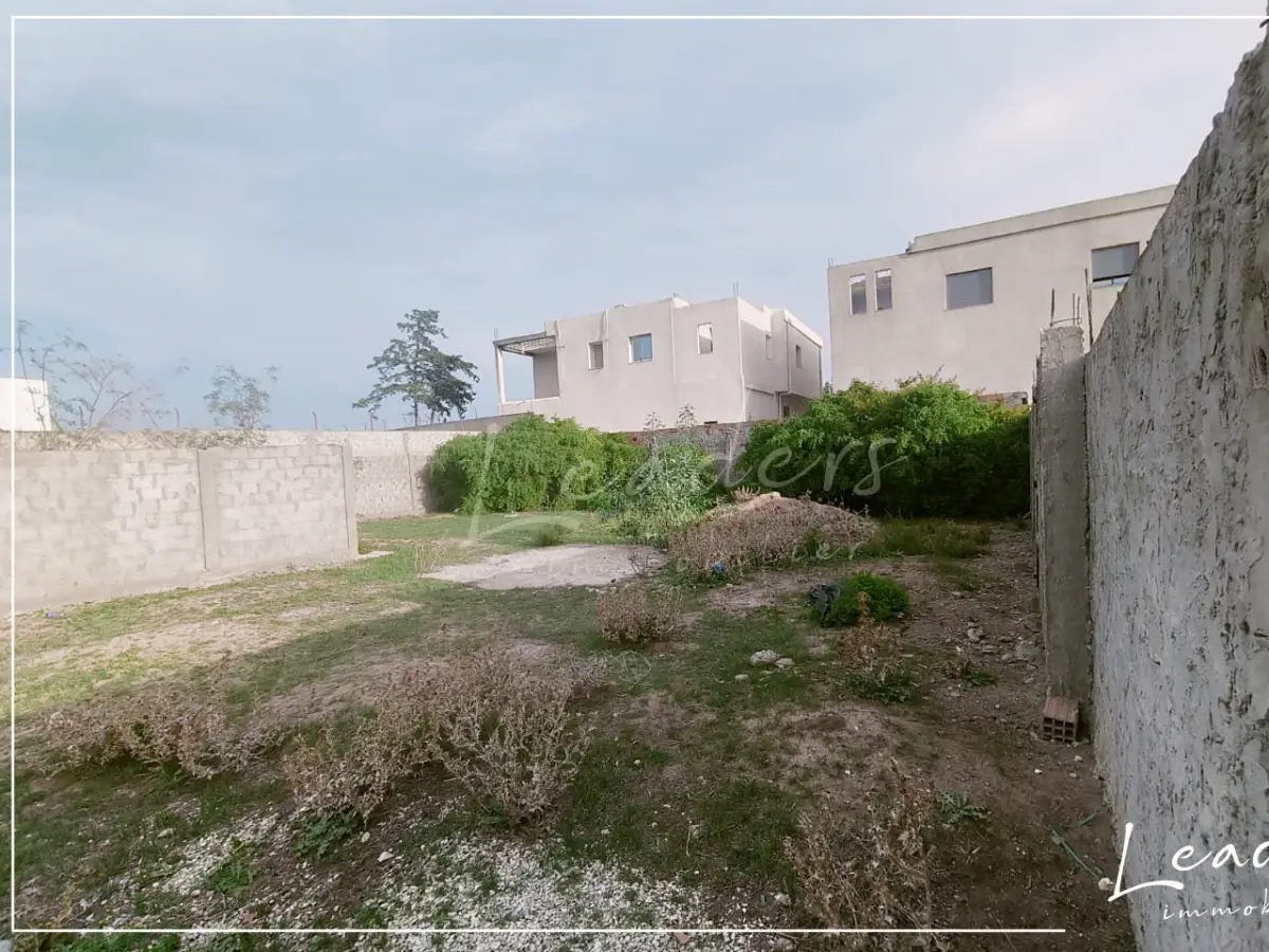 À VENDRE – Terrain constructible à La Soukra - Photo 3