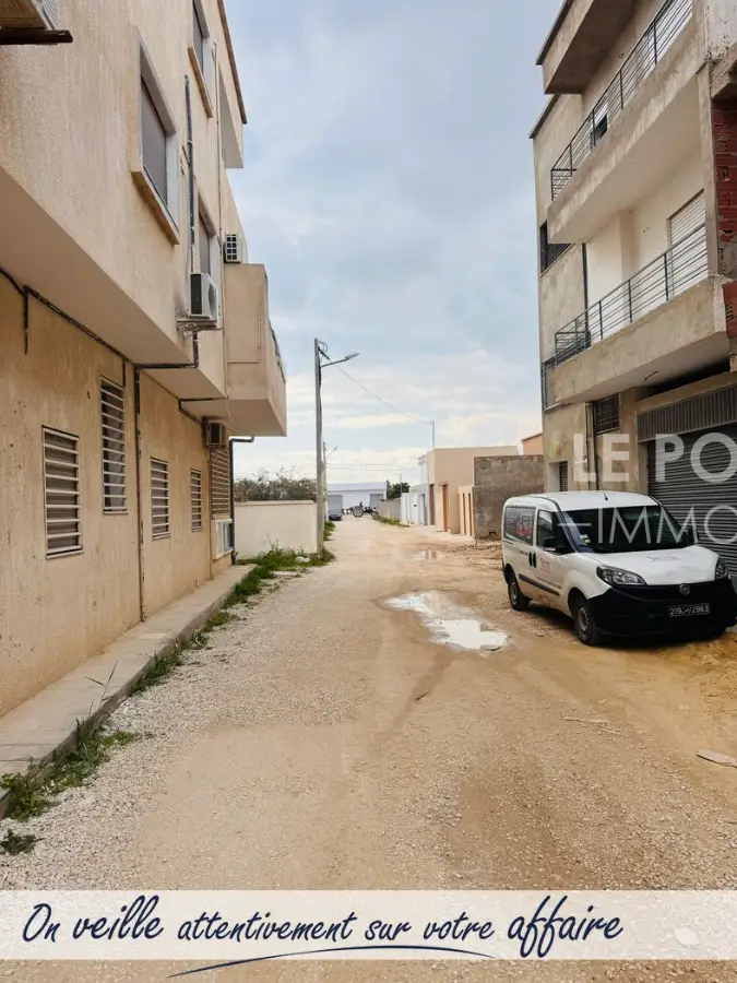 Terrain constuctible a la marsa à prximité carrefour la marsa . - Photo 1