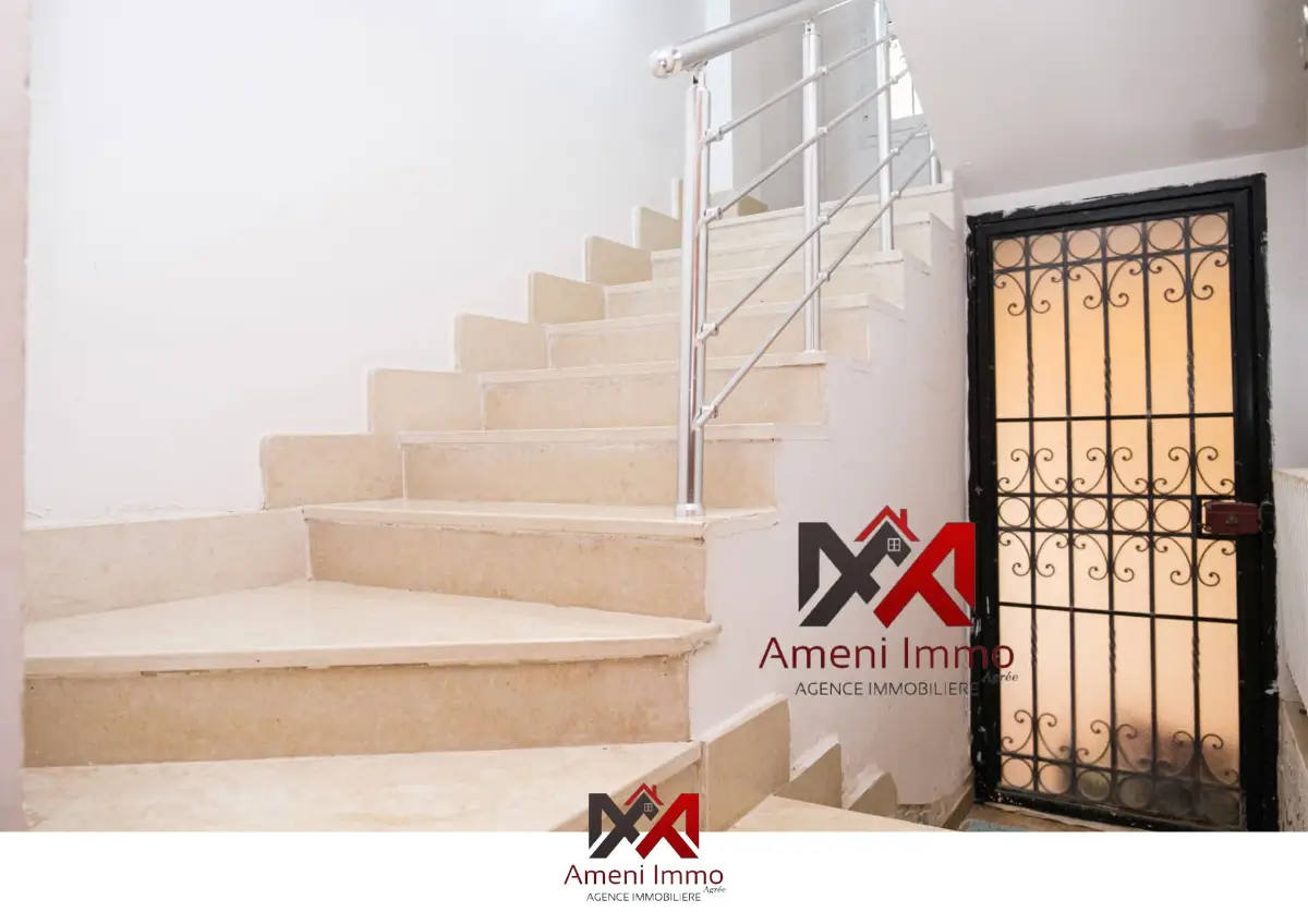 A vendre  magnifique villa à Ezzahra. - Photo 12