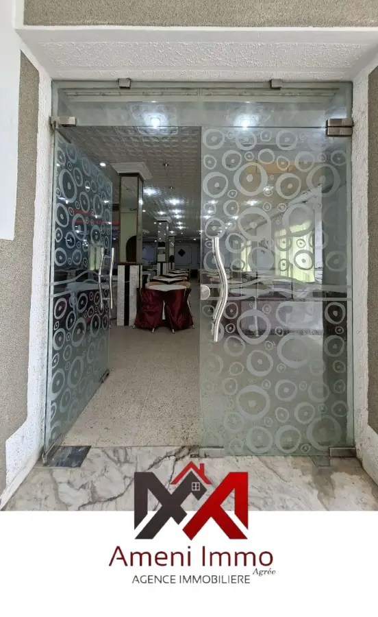 A louer ( avec pas de porte) salle de fête en plein centre Fouchana - Photo 3