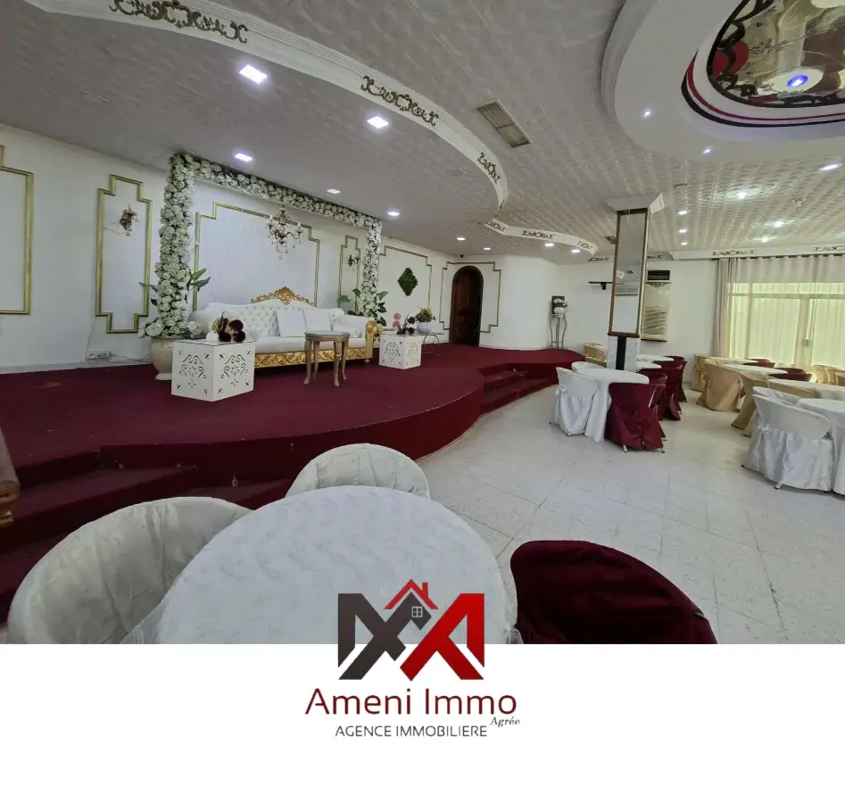 A louer ( avec pas de porte) salle de fête en plein centre Fouchana - Photo 7