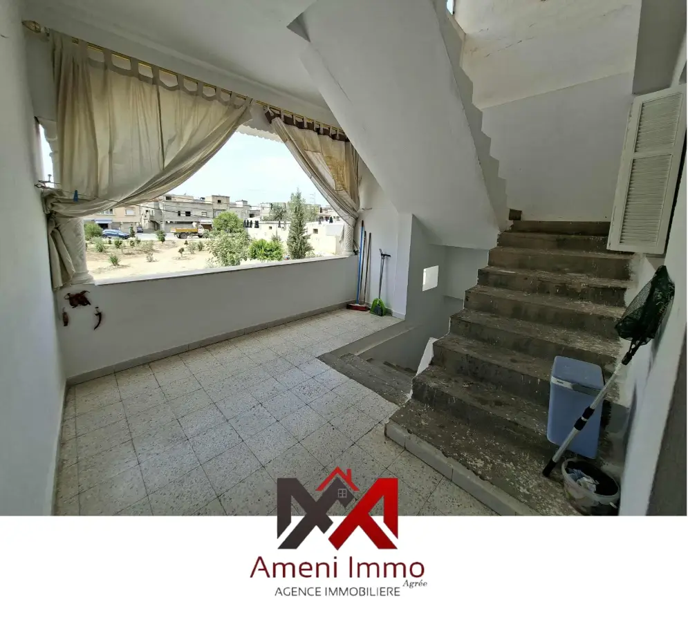 A vendre villa de 02 étages à El Mourouj 5 - Photo 3