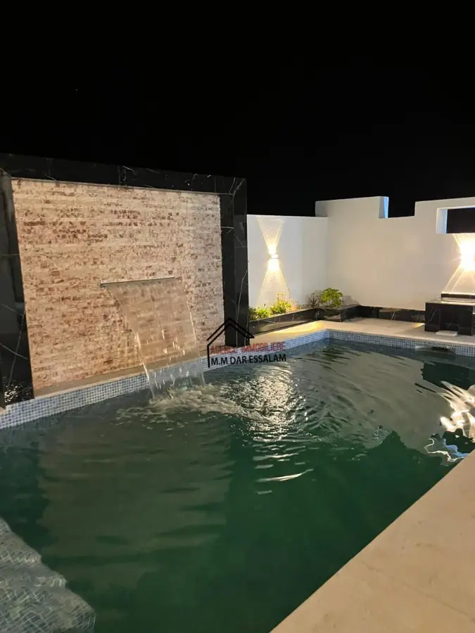 villa avec piscine près de la mer - Photo 3