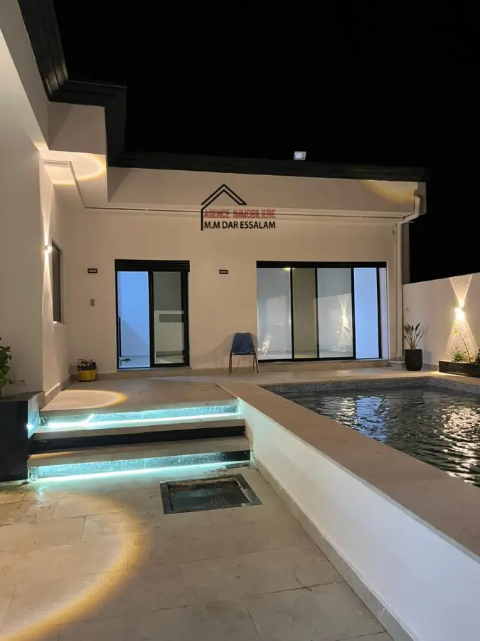 villa avec piscine près de la mer - Photo 4