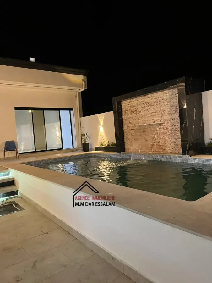 villa avec piscine près de la mer - Photo 6