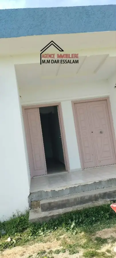 maison contenant deux studios près de la mer - Photo 3