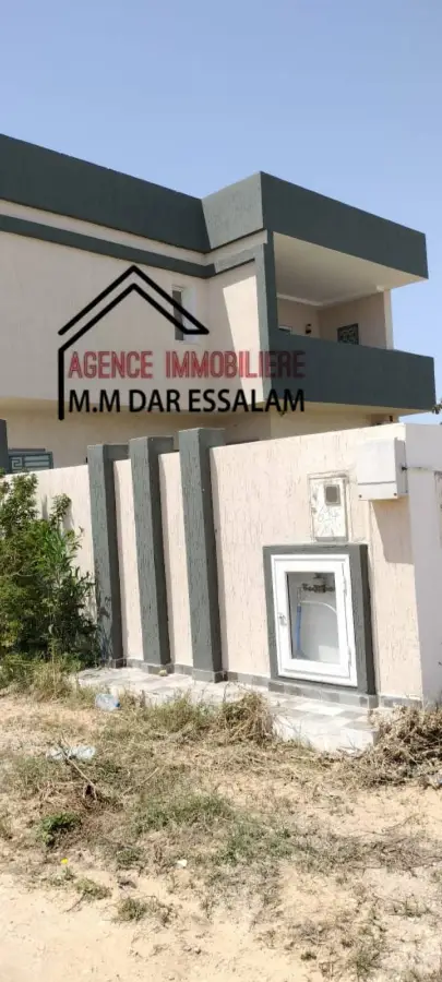 deux maisons près de la mer - Photo 1