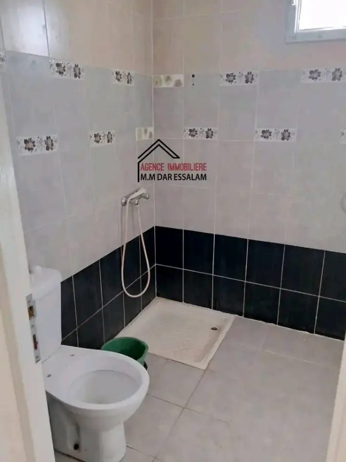 maison indépendante avec deux garages - Photo 11