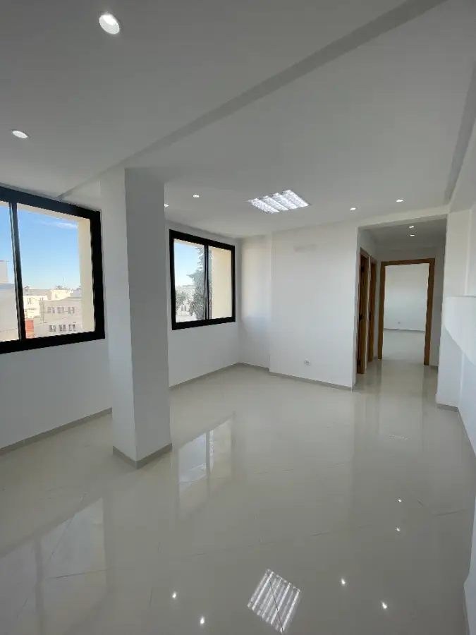 À louer – Bureaux neufs S+1 et S+2 à Monastir Centre-Ville - Photo 3