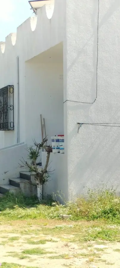 terrain agricole contenant une villa - Photo 2