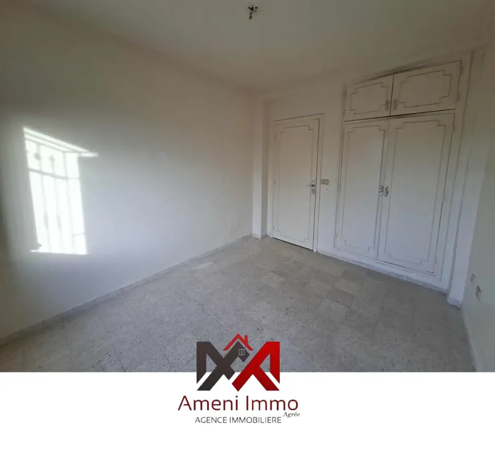 A vendre un appartement s+2 à EL Mourouj 1. - Photo 4