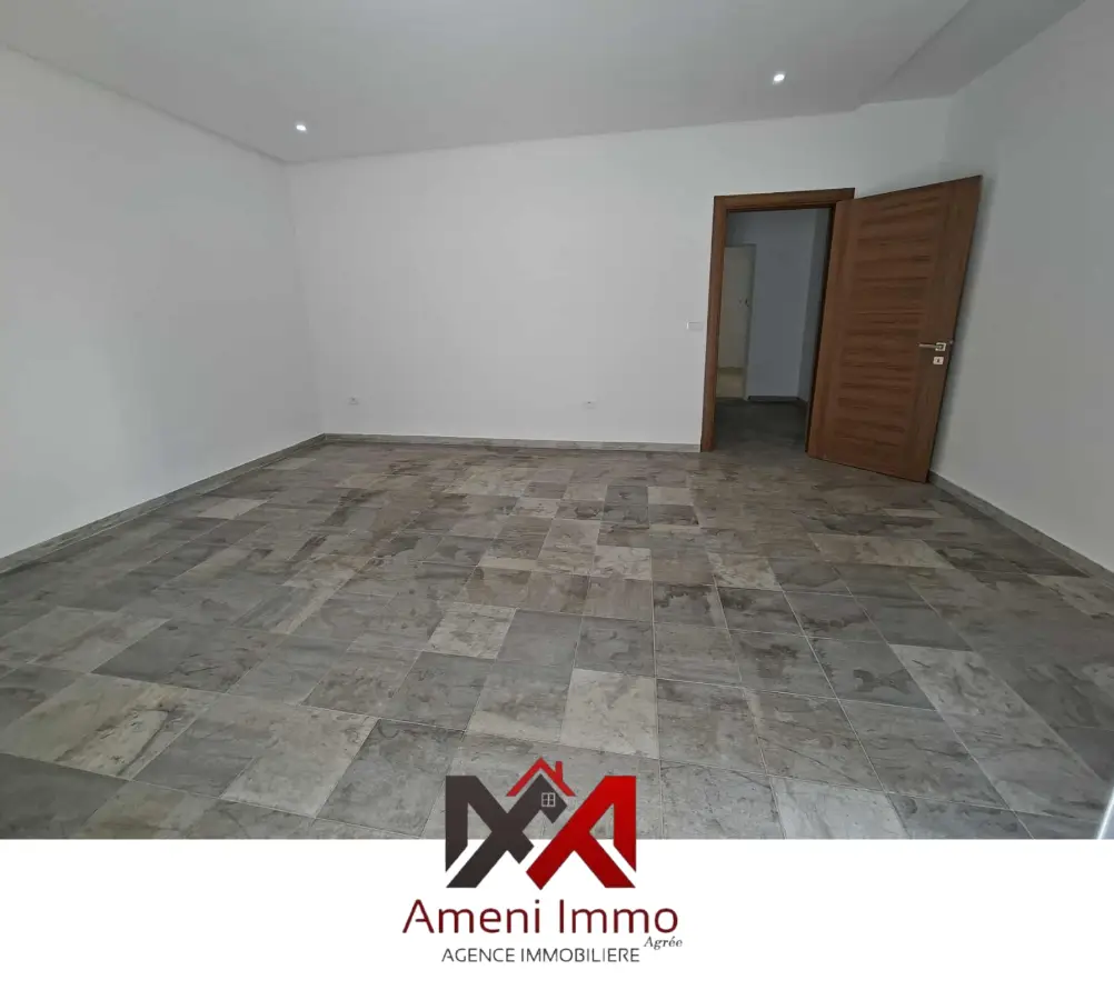 A  vendre une villa  à Cité El Hidhab. - Photo 10