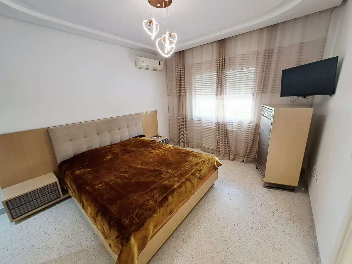 Propriétaire L Apt S4 meublé Neuf Cité wahat à l'année  - Photo 4