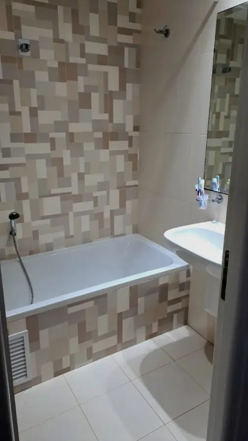 Propriétaire L Apt S4 meublé Neuf Cité wahat à l'année  - Photo 6
