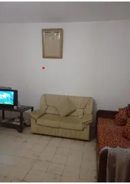 Maison tranquille, facile à vivre, gros potentiel. - Photo 1