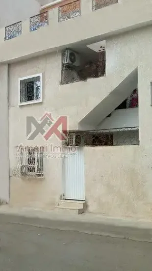 A vendre villa de 03 étages à El Mourouj 3 à Ben-Arous