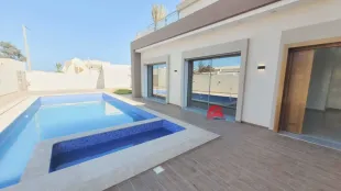 Vente villa avec piscine - Djerba ZA - titre bleu  V 684
