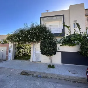  À VENDRE – Superbe villa duplex haut standing S+4 ✨