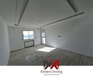 A vendre  Direct promoteur un  appartement S+3 haut standing - Tt neuf - à El Mourouj 4