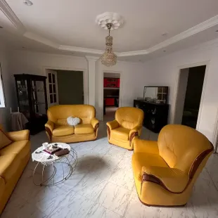 Villa avec deux étages indépendants  A Vendre  à Ben-Arous